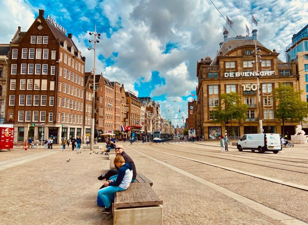 DAM SQUARE AMSTERDAM