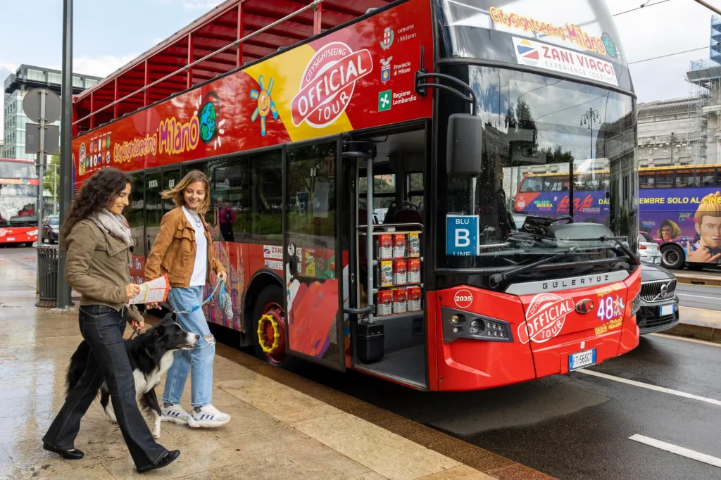 Hop-On Hop-Off Bus in Milan
