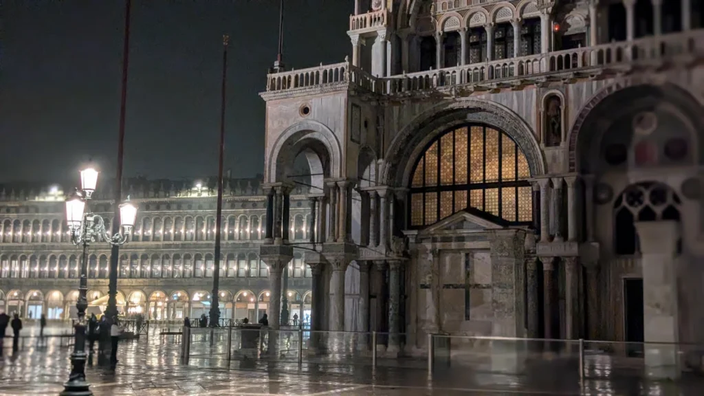 Venice Crimes, Legends, and Mysteries Sunset Tour