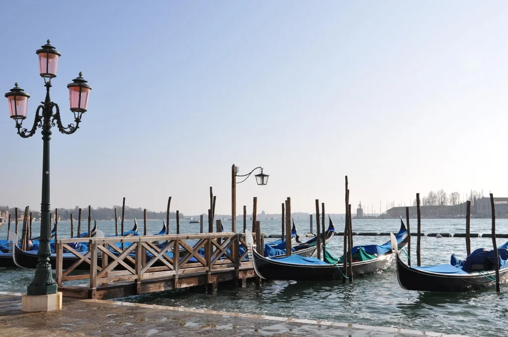Venice Transport Guide (2026) Airport Transfers & Getting Around Made Easy