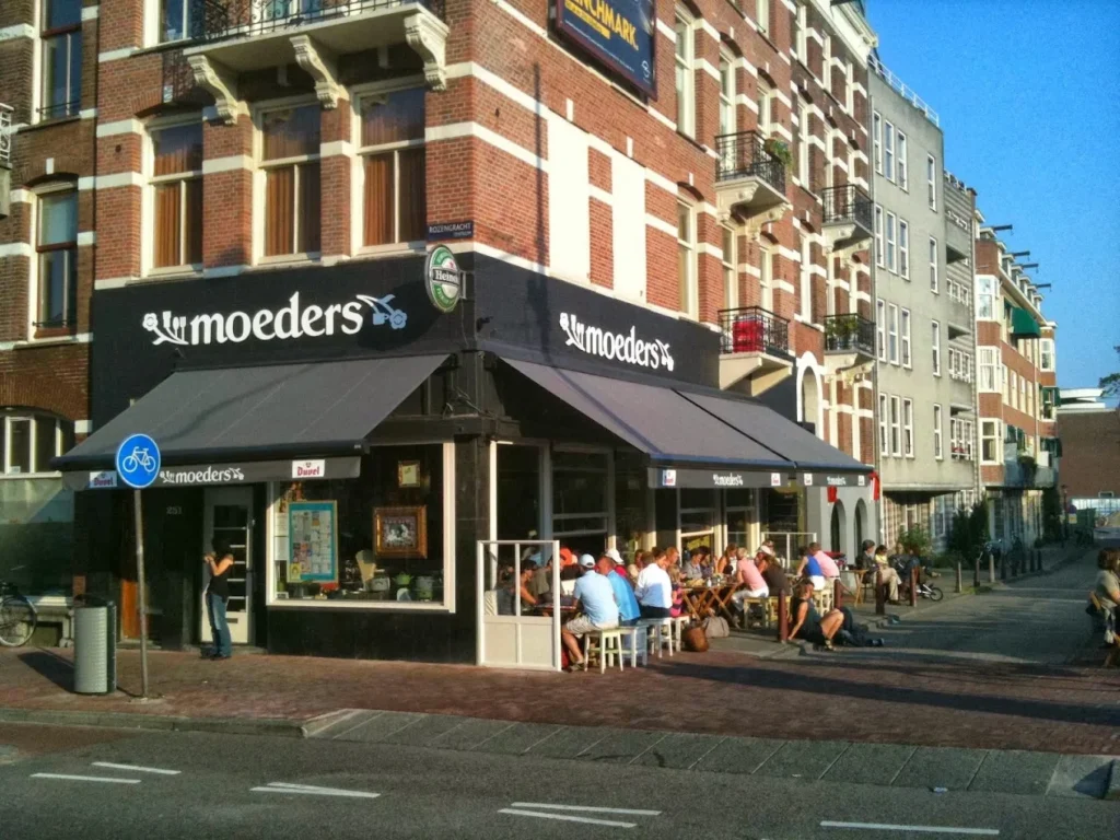 Moeders Amsterdam